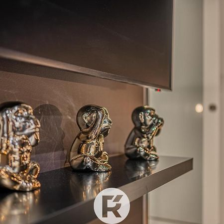 R'Apparts The Love Nest Suite Гренобль Екстер'єр фото