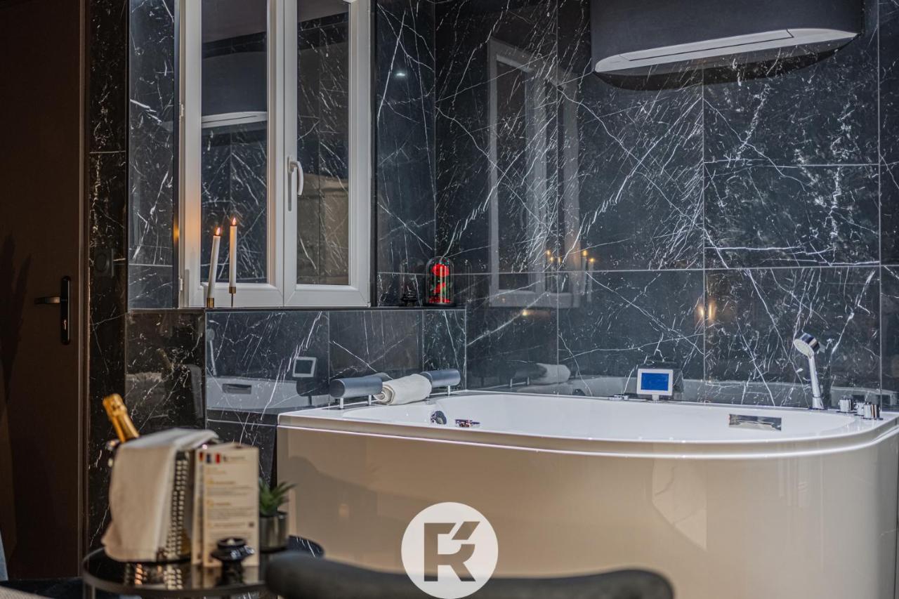 R'Apparts The Love Nest Suite Гренобль Екстер'єр фото